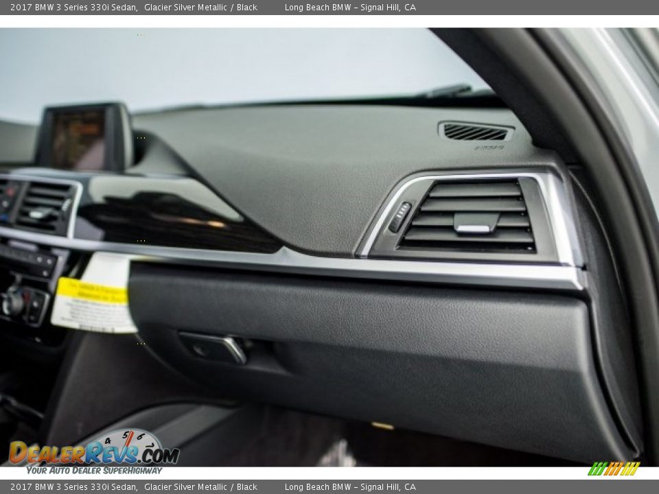 2017 BMW 3 Series 330i Sedan Glacier Silver Metallic / Black Photo #21