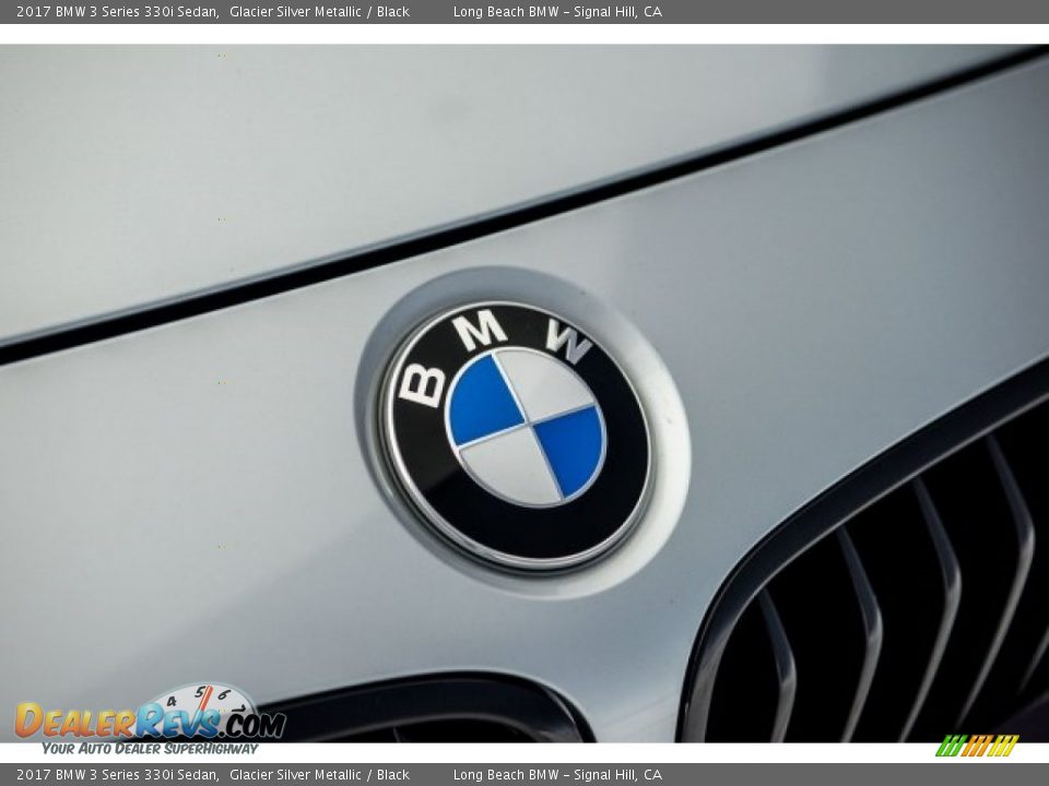 2017 BMW 3 Series 330i Sedan Glacier Silver Metallic / Black Photo #26