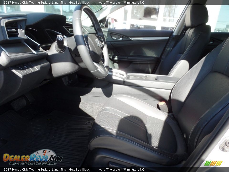 2017 Honda Civic Touring Sedan Lunar Silver Metallic / Black Photo #10