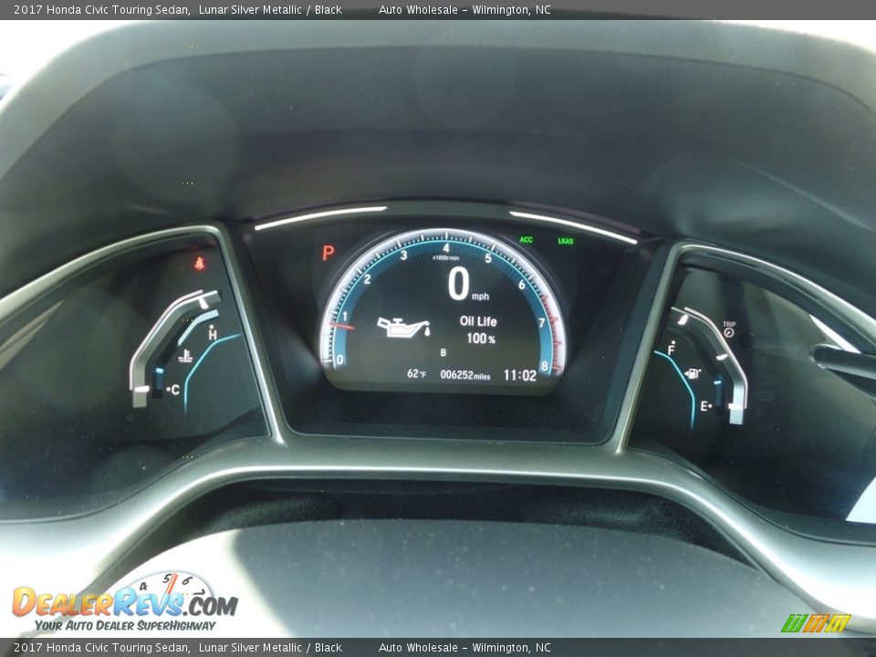 2017 Honda Civic Touring Sedan Lunar Silver Metallic / Black Photo #16