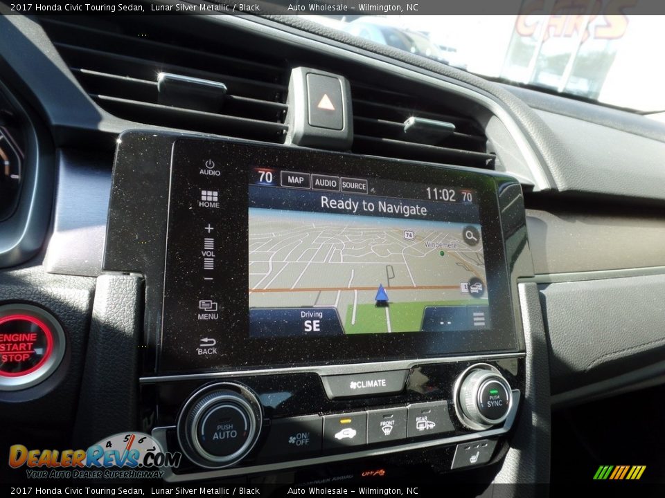 2017 Honda Civic Touring Sedan Lunar Silver Metallic / Black Photo #17