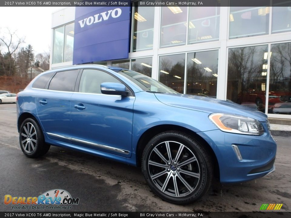 Front 3/4 View of 2017 Volvo XC60 T6 AWD Inscription Photo #1