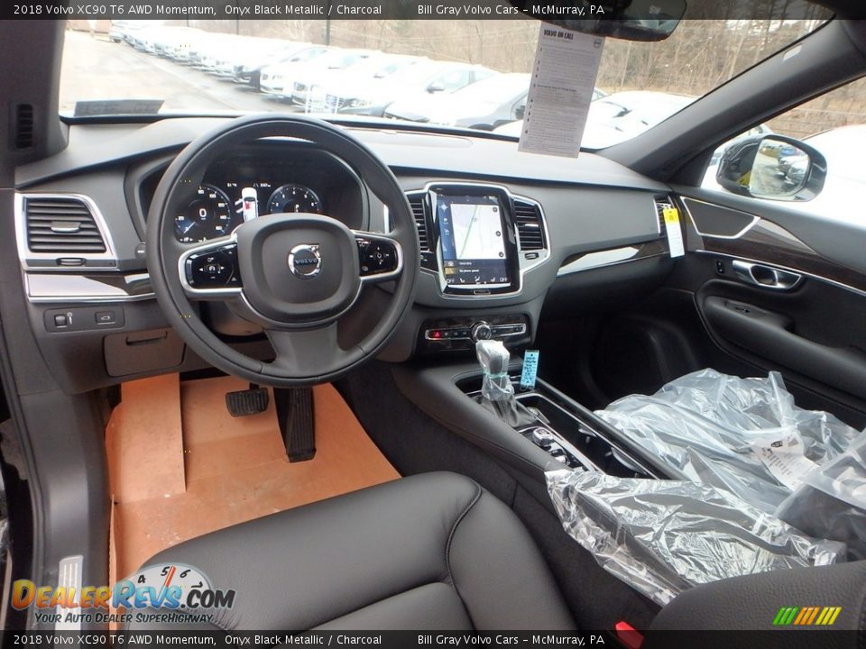 2018 Volvo XC90 T6 AWD Momentum Onyx Black Metallic / Charcoal Photo #10