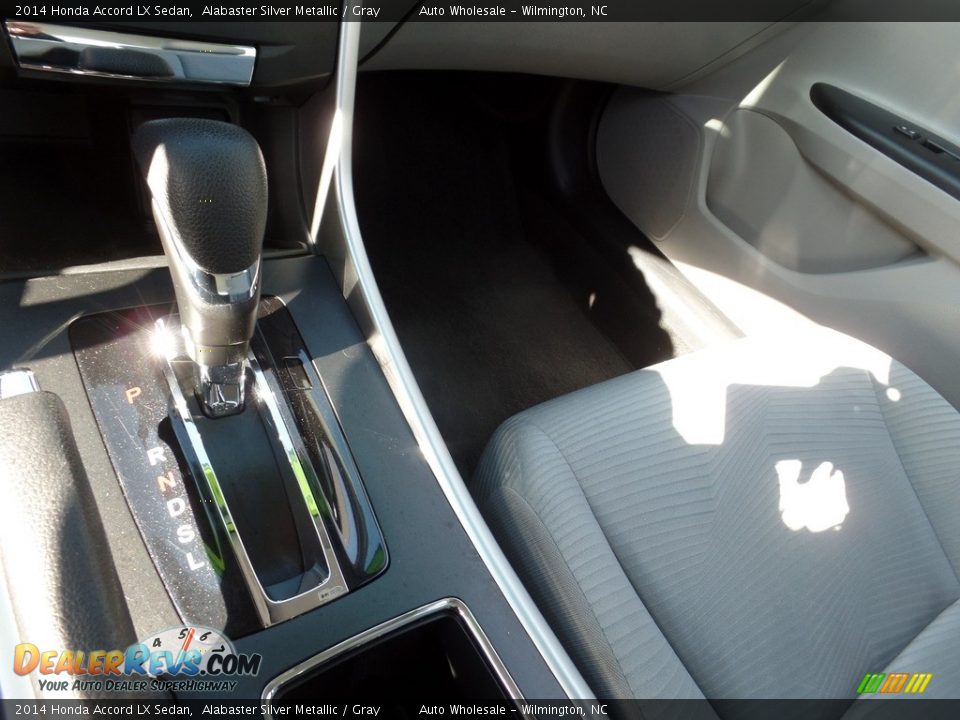 2014 Honda Accord LX Sedan Alabaster Silver Metallic / Gray Photo #19