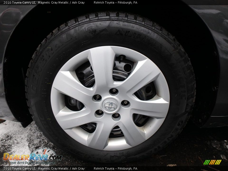 2010 Toyota Camry LE Magnetic Gray Metallic / Ash Gray Photo #16