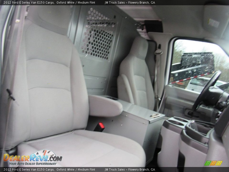 2012 Ford E Series Van E150 Cargo Oxford White / Medium Flint Photo #19