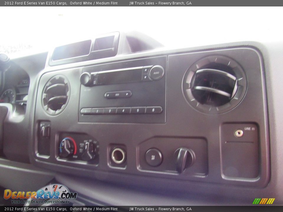 2012 Ford E Series Van E150 Cargo Oxford White / Medium Flint Photo #23