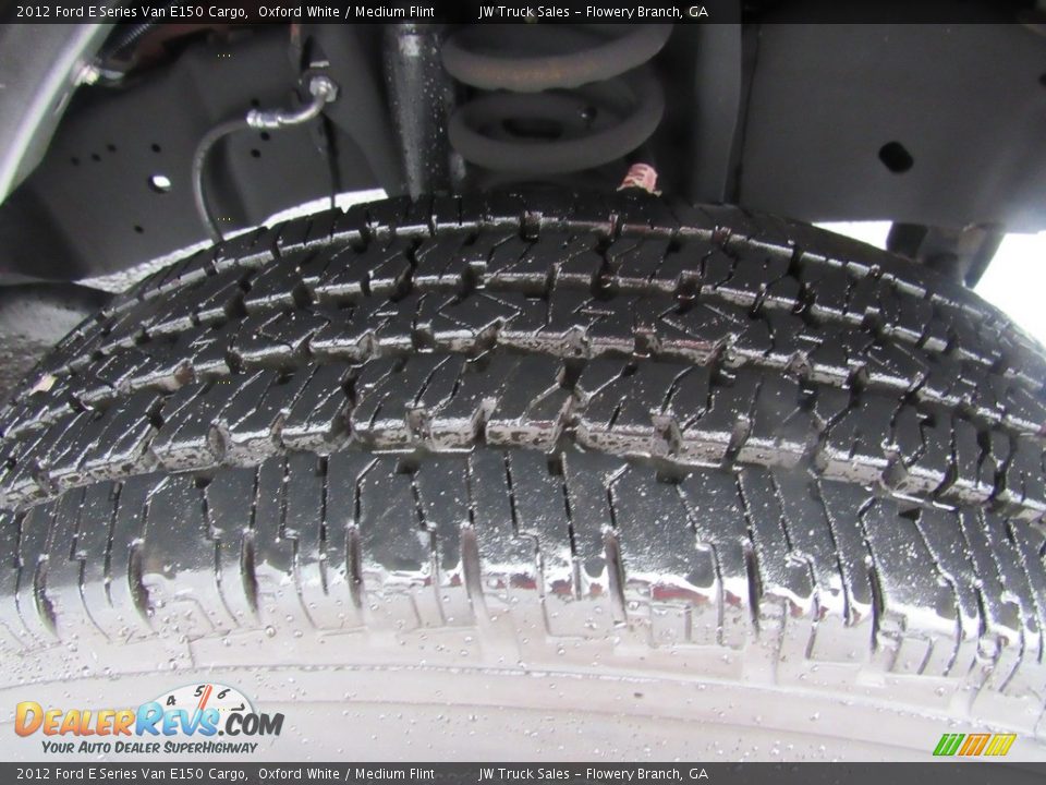 2012 Ford E Series Van E150 Cargo Oxford White / Medium Flint Photo #36