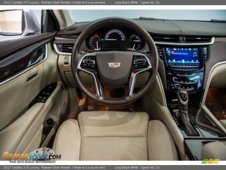 2017 Cadillac XTS Luxury Radiant Silver Metallic / Shale w/Cocoa Accents Photo #4