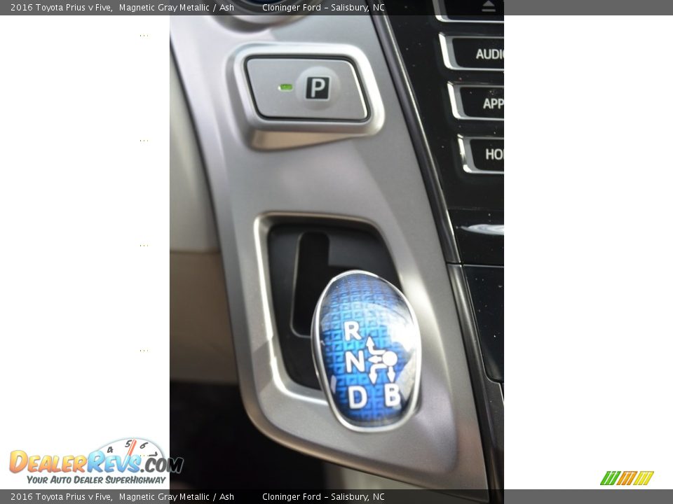 2016 Toyota Prius v Five Magnetic Gray Metallic / Ash Photo #24
