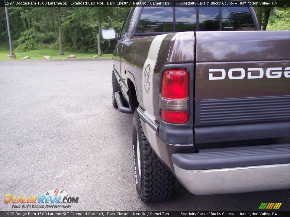 1997 Dodge Ram 1500 Laramie SLT Extended Cab 4x4 Dark Chestnut Metallic / Camel Tan Photo #9