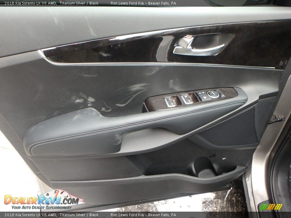 2018 Kia Sorento LX V6 AWD Titanium Silver / Black Photo #14