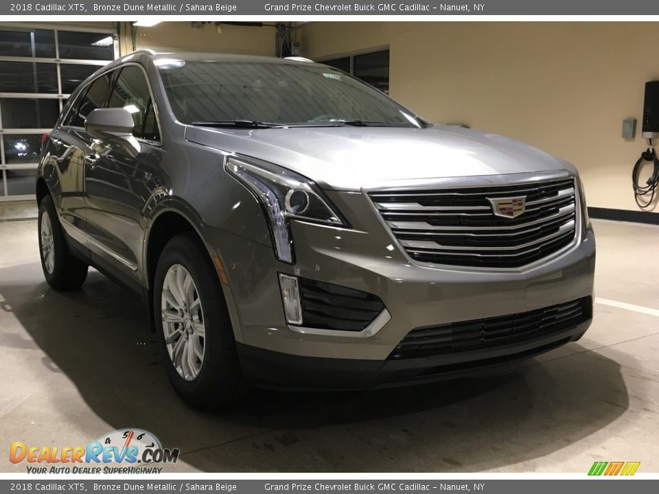 2018 Cadillac XT5 Bronze Dune Metallic / Sahara Beige Photo #1