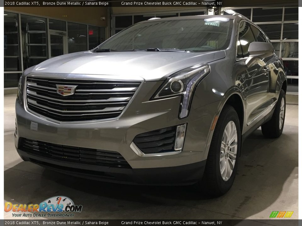 2018 Cadillac XT5 Bronze Dune Metallic / Sahara Beige Photo #2