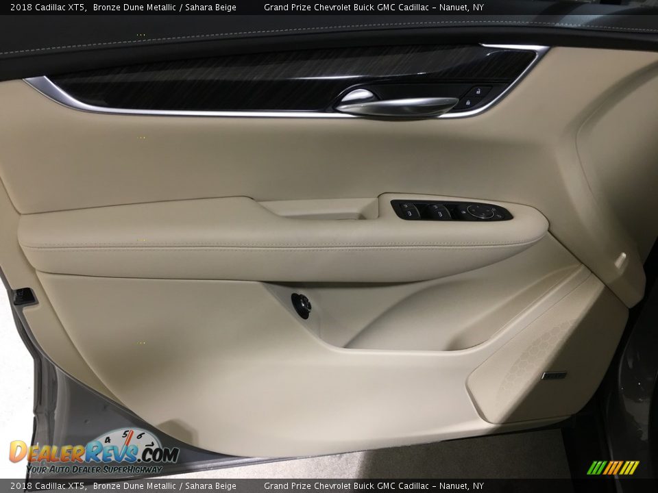 2018 Cadillac XT5 Bronze Dune Metallic / Sahara Beige Photo #10