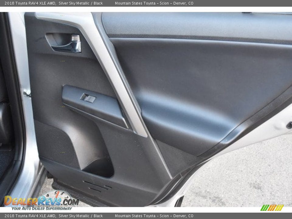 2018 Toyota RAV4 XLE AWD Silver Sky Metallic / Black Photo #23