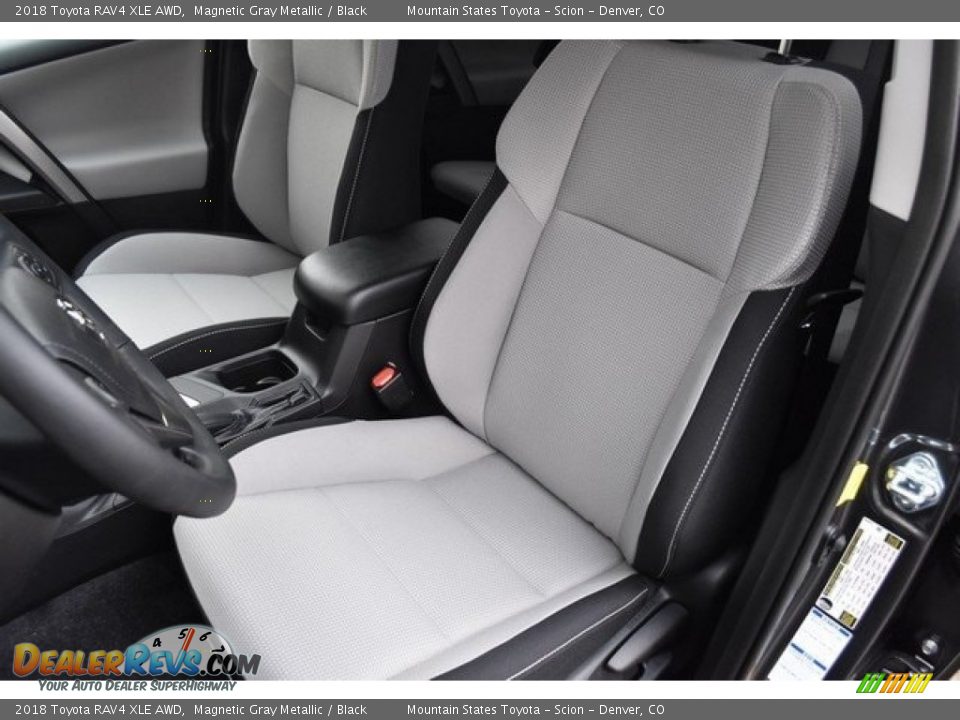 2018 Toyota RAV4 XLE AWD Magnetic Gray Metallic / Black Photo #7