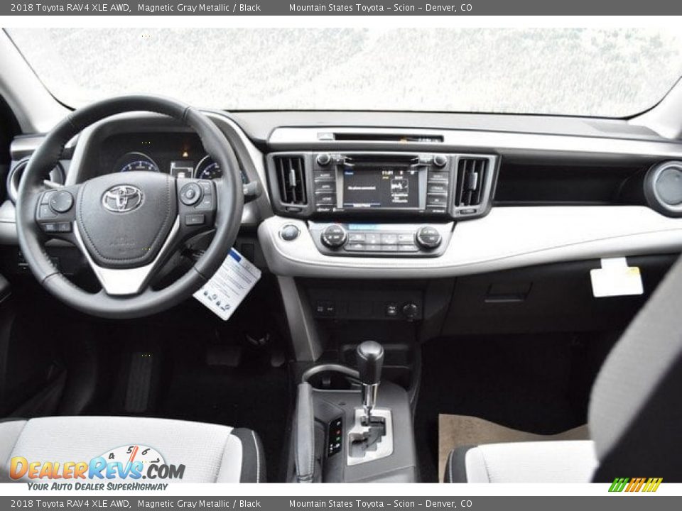 2018 Toyota RAV4 XLE AWD Magnetic Gray Metallic / Black Photo #8
