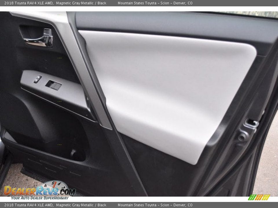 2018 Toyota RAV4 XLE AWD Magnetic Gray Metallic / Black Photo #19