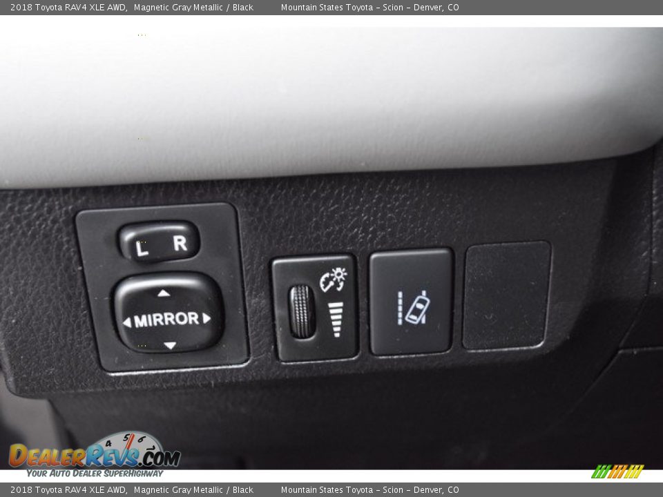 2018 Toyota RAV4 XLE AWD Magnetic Gray Metallic / Black Photo #25