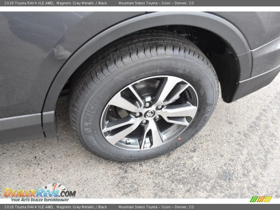 2018 Toyota RAV4 XLE AWD Magnetic Gray Metallic / Black Photo #33
