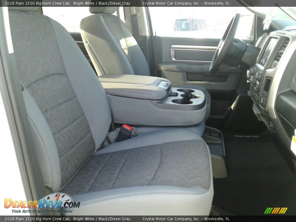 2018 Ram 1500 Big Horn Crew Cab Bright White / Black/Diesel Gray Photo #12