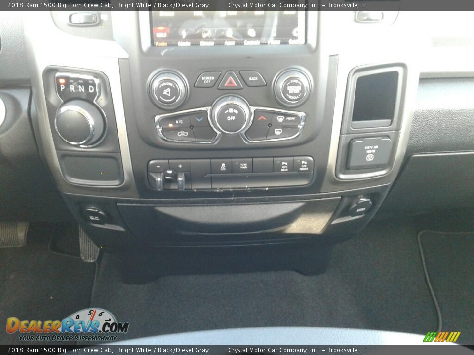 2018 Ram 1500 Big Horn Crew Cab Bright White / Black/Diesel Gray Photo #16
