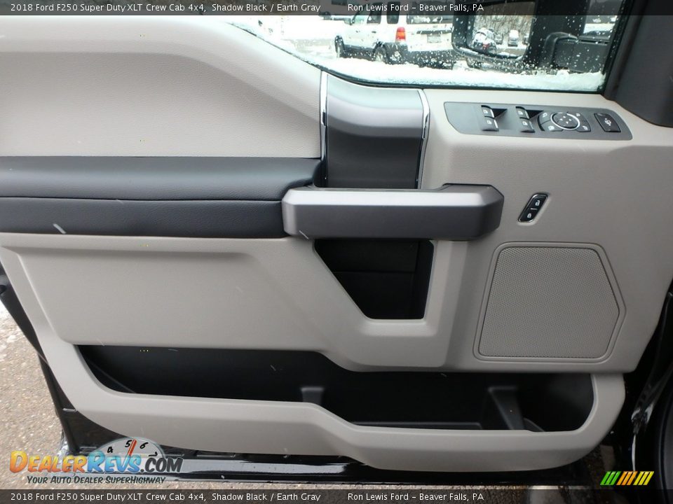 2018 Ford F250 Super Duty XLT Crew Cab 4x4 Shadow Black / Earth Gray Photo #13