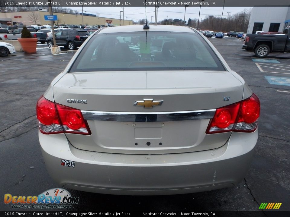 2016 Chevrolet Cruze Limited LT Champagne Silver Metallic / Jet Black Photo #6