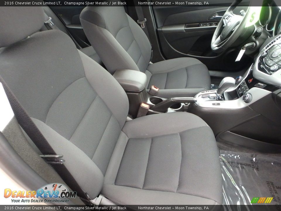 2016 Chevrolet Cruze Limited LT Champagne Silver Metallic / Jet Black Photo #15