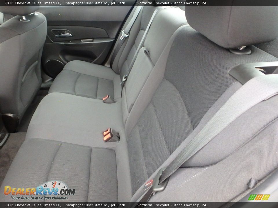 2016 Chevrolet Cruze Limited LT Champagne Silver Metallic / Jet Black Photo #21