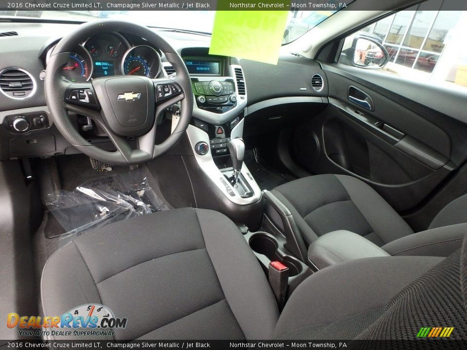 2016 Chevrolet Cruze Limited LT Champagne Silver Metallic / Jet Black Photo #22