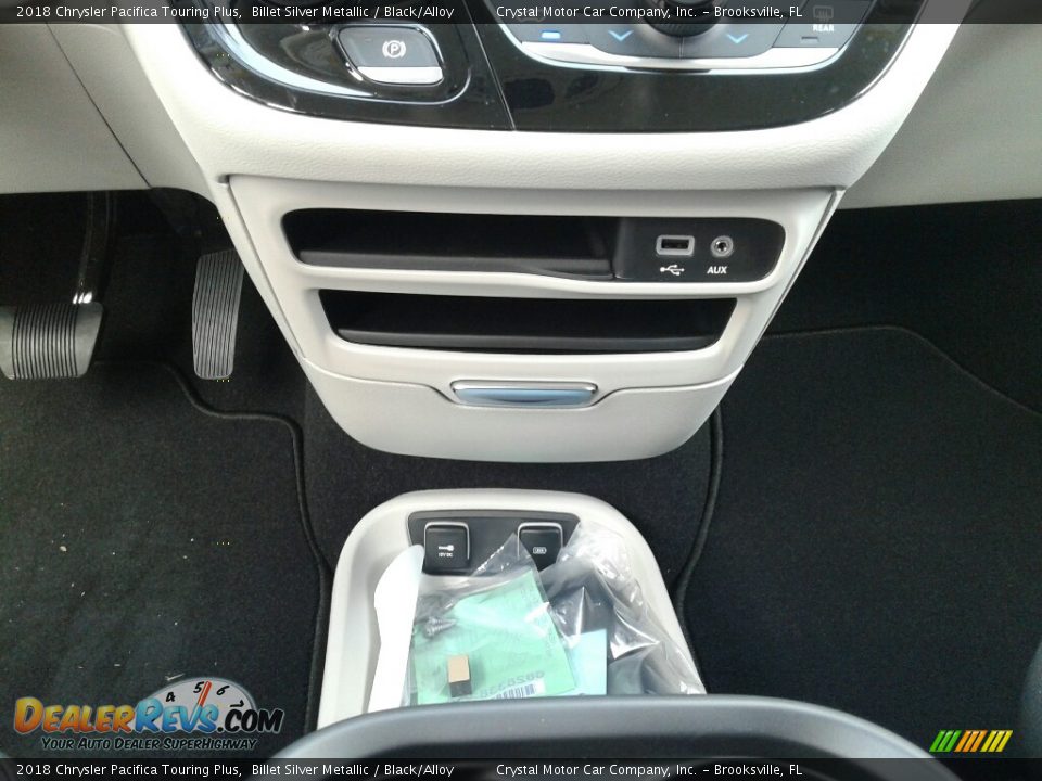 2018 Chrysler Pacifica Touring Plus Billet Silver Metallic / Black/Alloy Photo #17