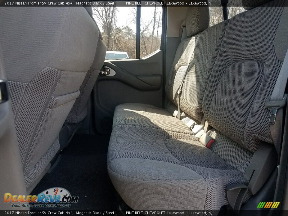 2017 Nissan Frontier SV Crew Cab 4x4 Magnetic Black / Steel Photo #3
