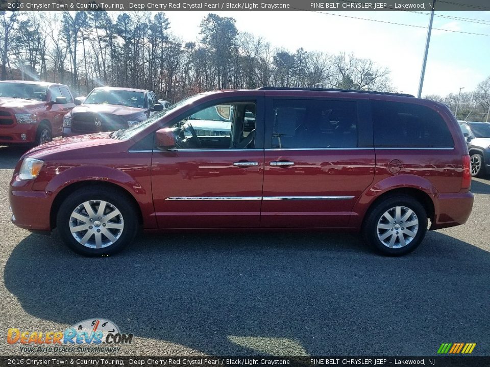 2016 Chrysler Town & Country Touring Deep Cherry Red Crystal Pearl / Black/Light Graystone Photo #4