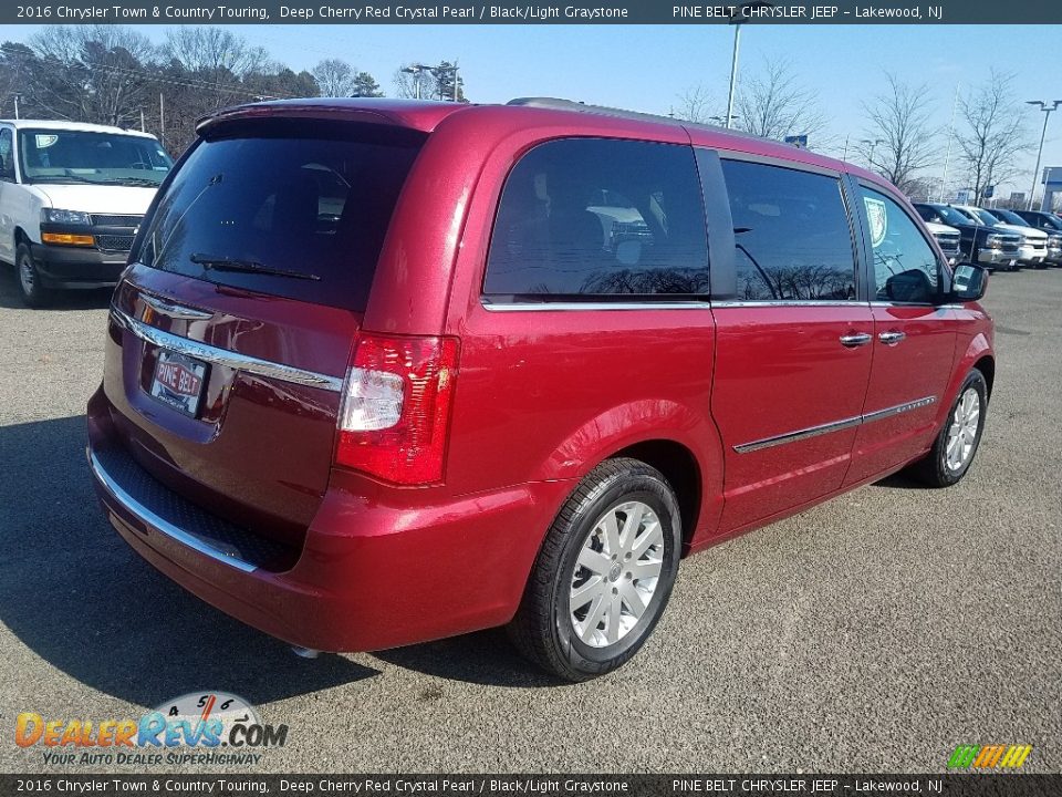2016 Chrysler Town & Country Touring Deep Cherry Red Crystal Pearl / Black/Light Graystone Photo #7