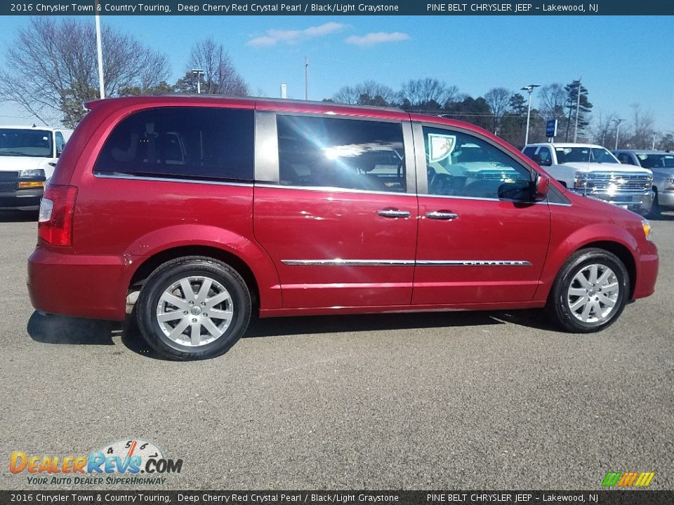 2016 Chrysler Town & Country Touring Deep Cherry Red Crystal Pearl / Black/Light Graystone Photo #8