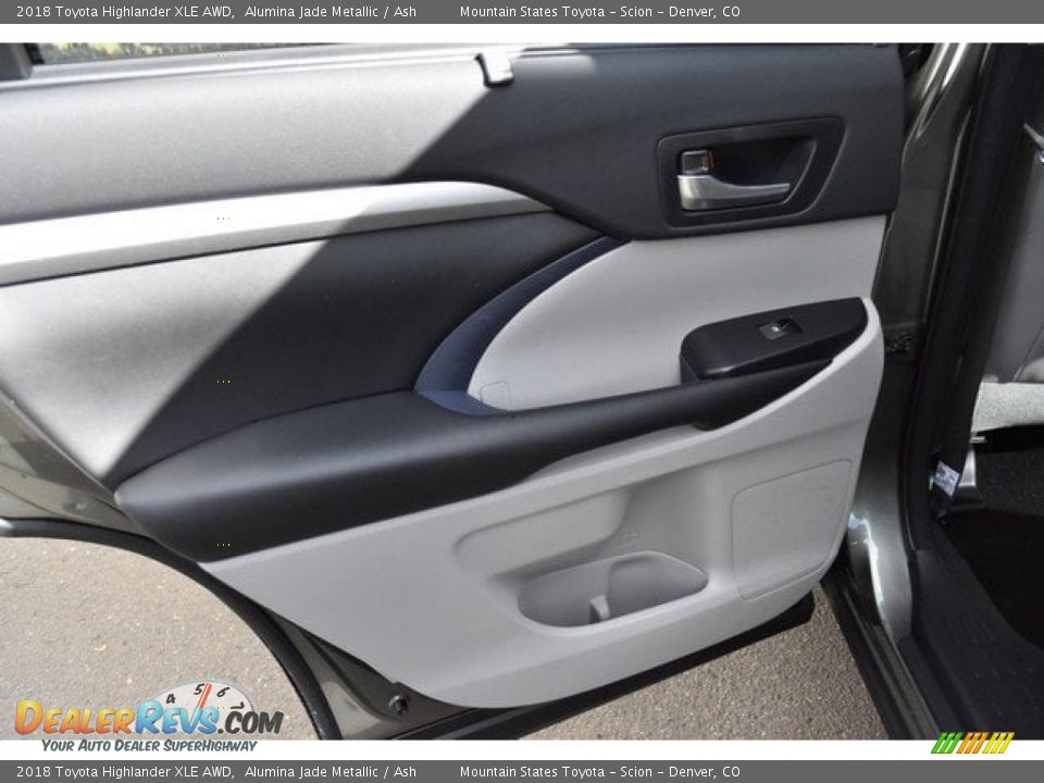 2018 Toyota Highlander XLE AWD Alumina Jade Metallic / Ash Photo #24