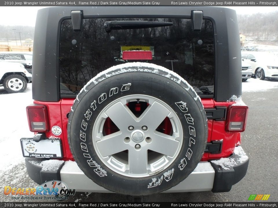 2010 Jeep Wrangler Unlimited Sahara 4x4 Flame Red / Dark Slate Gray/Medium Slate Gray Photo #4