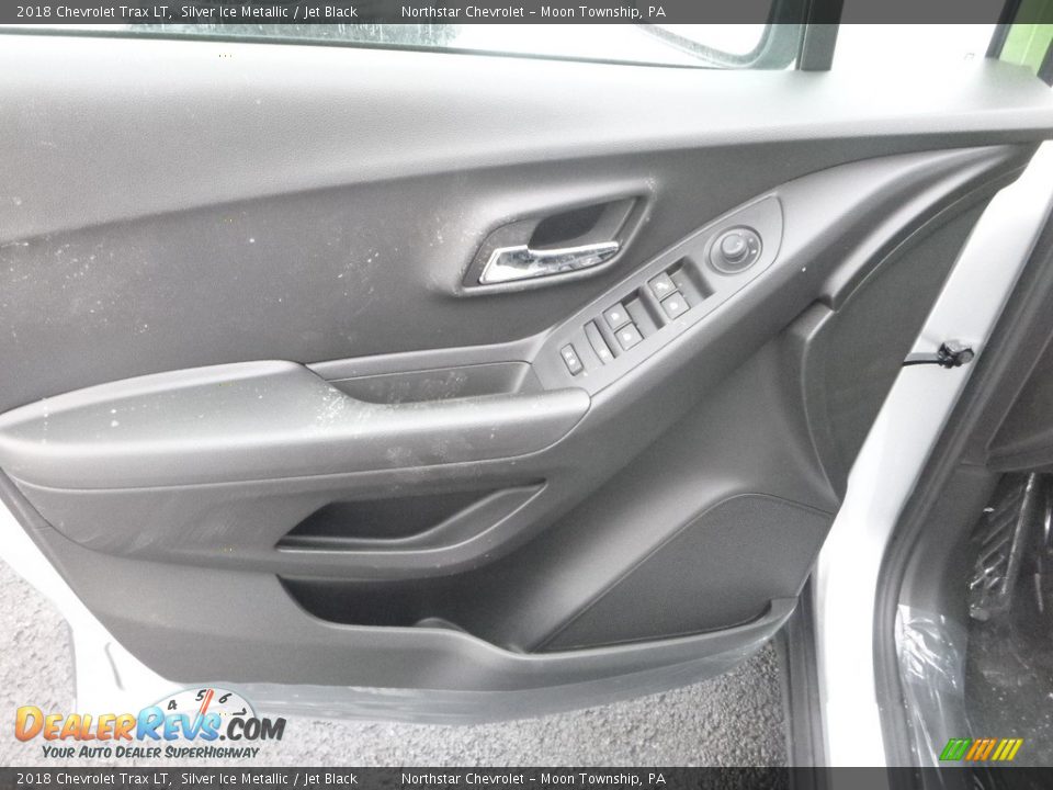 2018 Chevrolet Trax LT Silver Ice Metallic / Jet Black Photo #15
