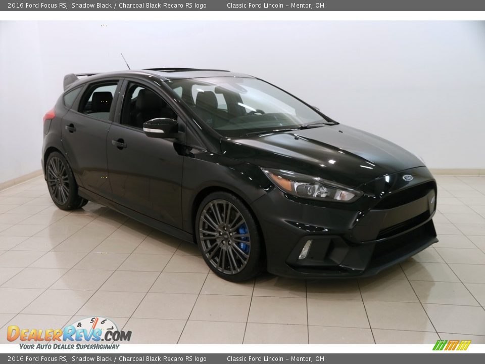 Front 3/4 View of 2016 Ford Focus RS Photo #1