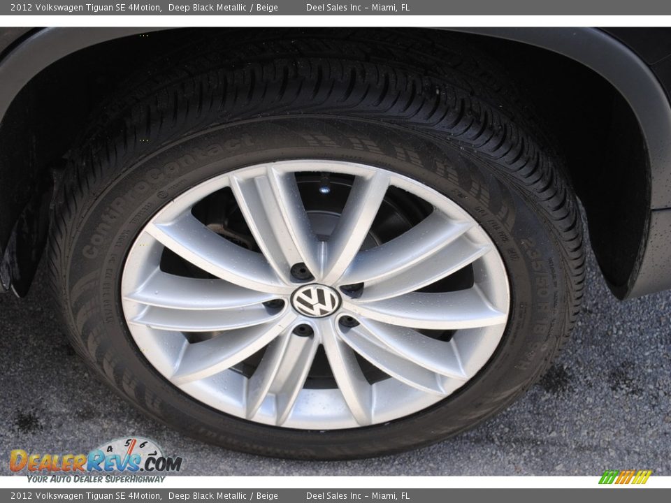 2012 Volkswagen Tiguan SE 4Motion Deep Black Metallic / Beige Photo #10