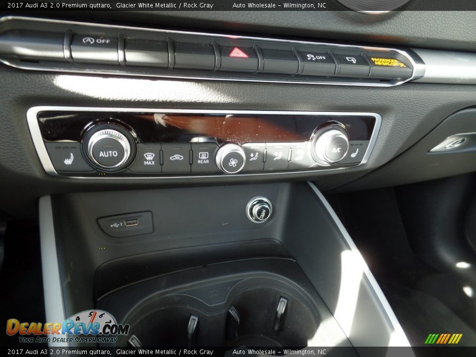 2017 Audi A3 2.0 Premium quttaro Glacier White Metallic / Rock Gray Photo #19
