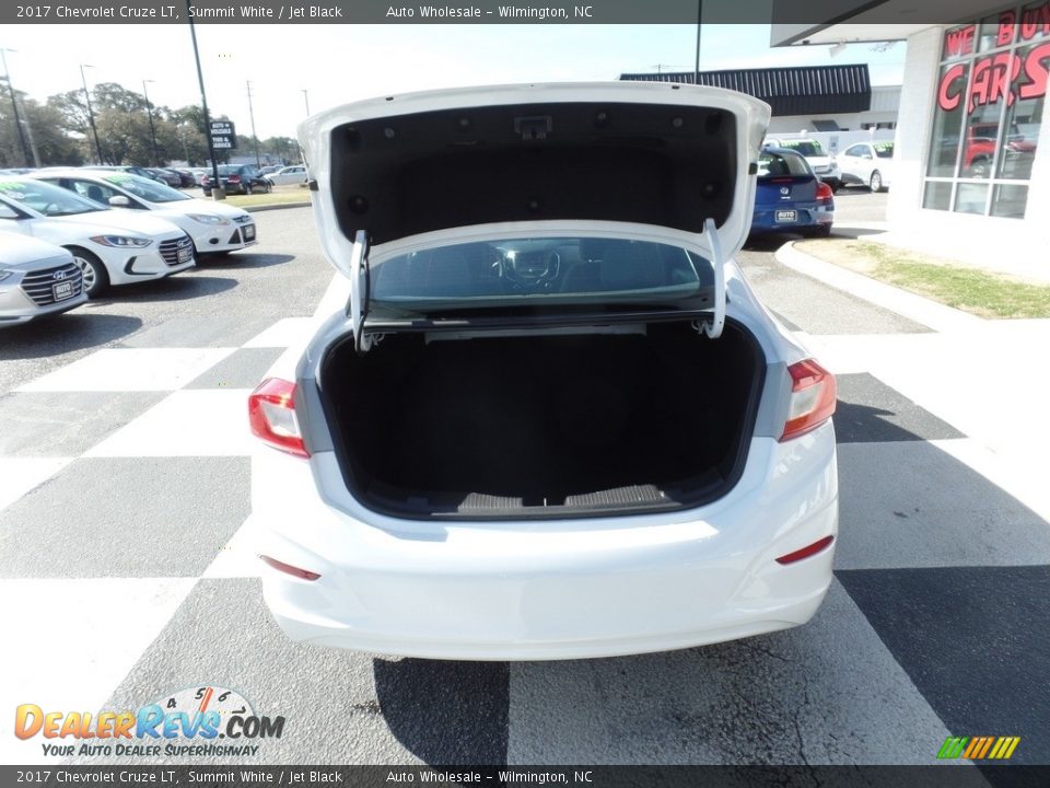 2017 Chevrolet Cruze LT Summit White / Jet Black Photo #5