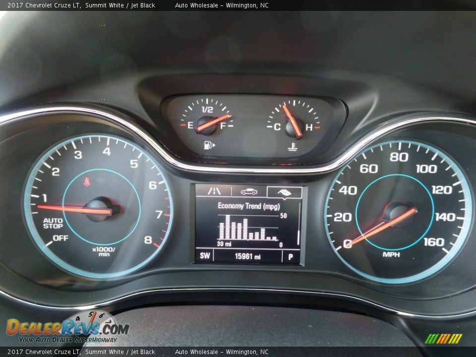 2017 Chevrolet Cruze LT Summit White / Jet Black Photo #16