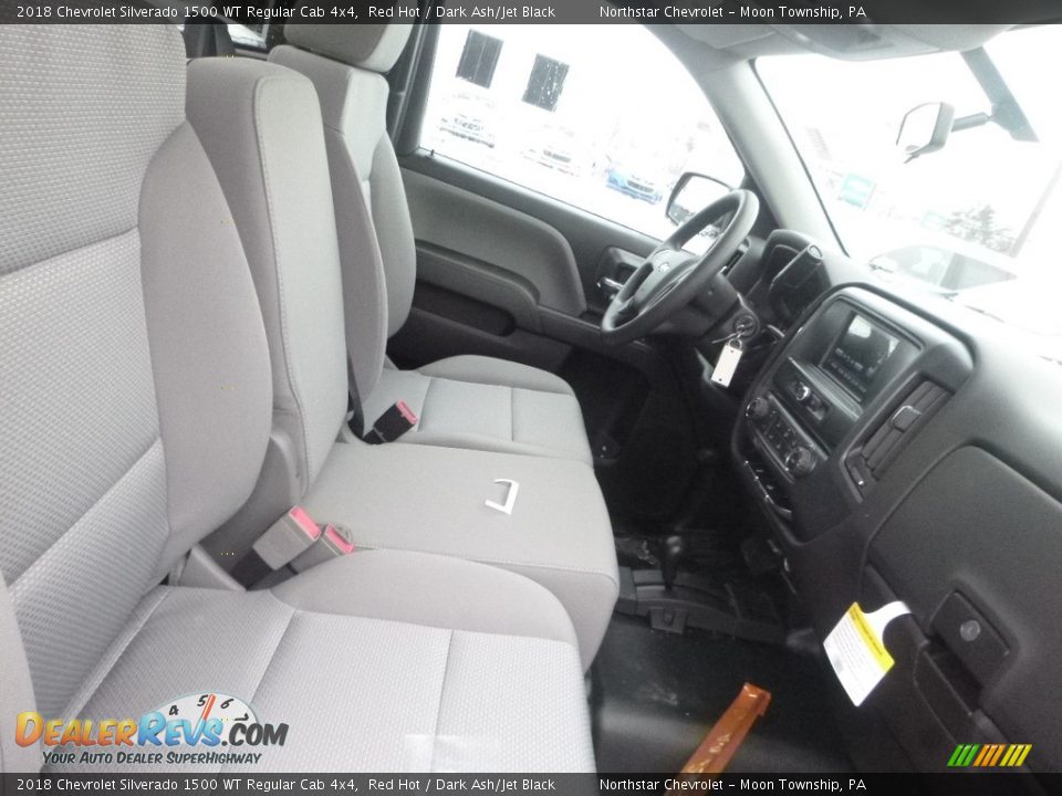 2018 Chevrolet Silverado 1500 WT Regular Cab 4x4 Red Hot / Dark Ash/Jet Black Photo #11