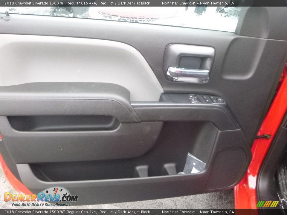 2018 Chevrolet Silverado 1500 WT Regular Cab 4x4 Red Hot / Dark Ash/Jet Black Photo #13