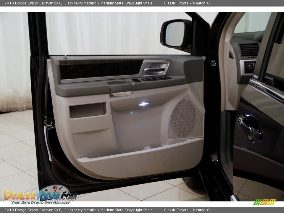 2010 Dodge Grand Caravan SXT Blackberry Metallic / Medium Slate Gray/Light Shale Photo #4
