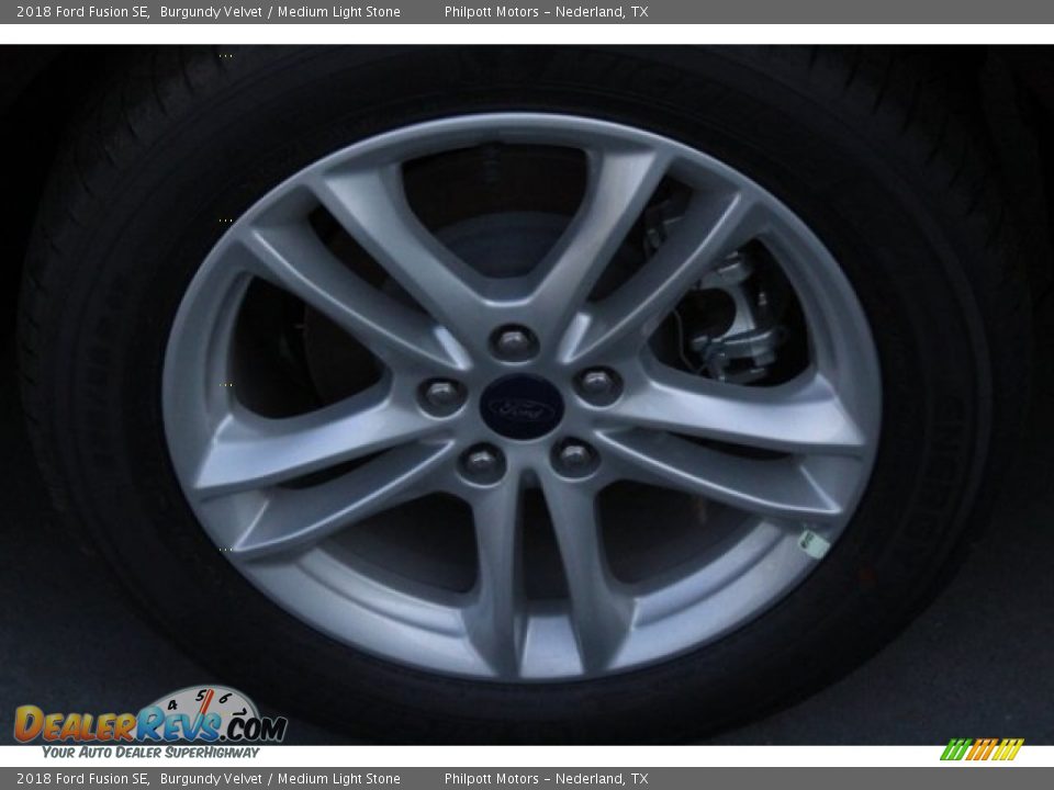2018 Ford Fusion SE Burgundy Velvet / Medium Light Stone Photo #6