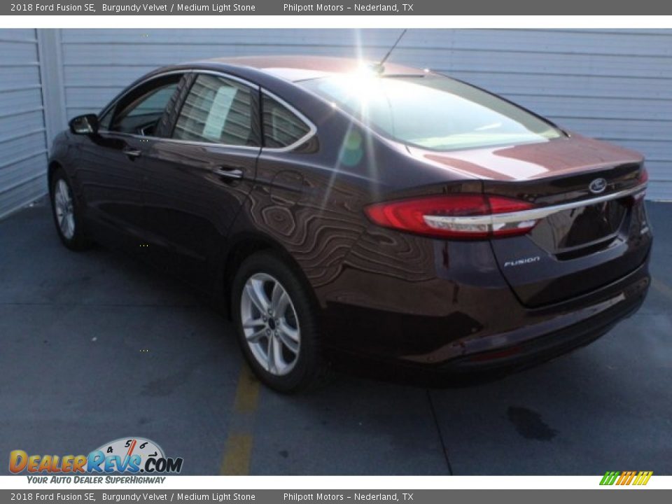 2018 Ford Fusion SE Burgundy Velvet / Medium Light Stone Photo #7